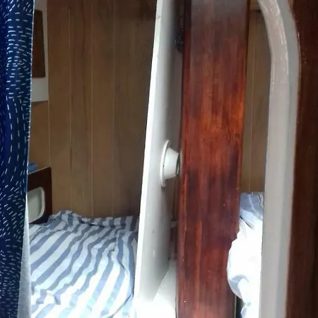Goeleta Botel